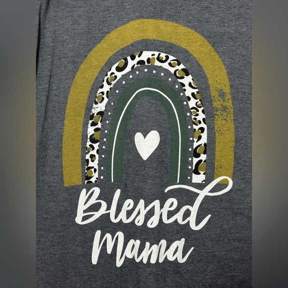 Graphic Tee Gray 'Blessed Mama” T-Shirt with Rainbow design Size Large - Picture 2 of 6